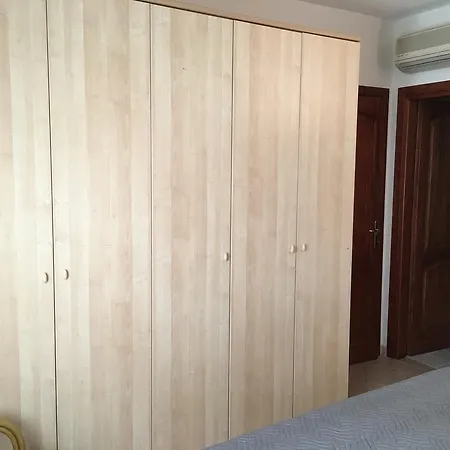 Apartament Loris *